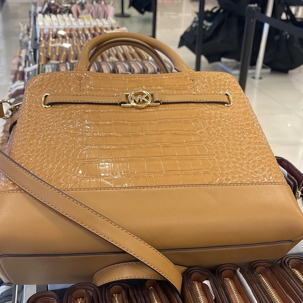 MICHAEL KORS Reed Lg Leather Belted Satchel Crossbody Handbag CZ
Deer Crocodile - Picture 3 of 16